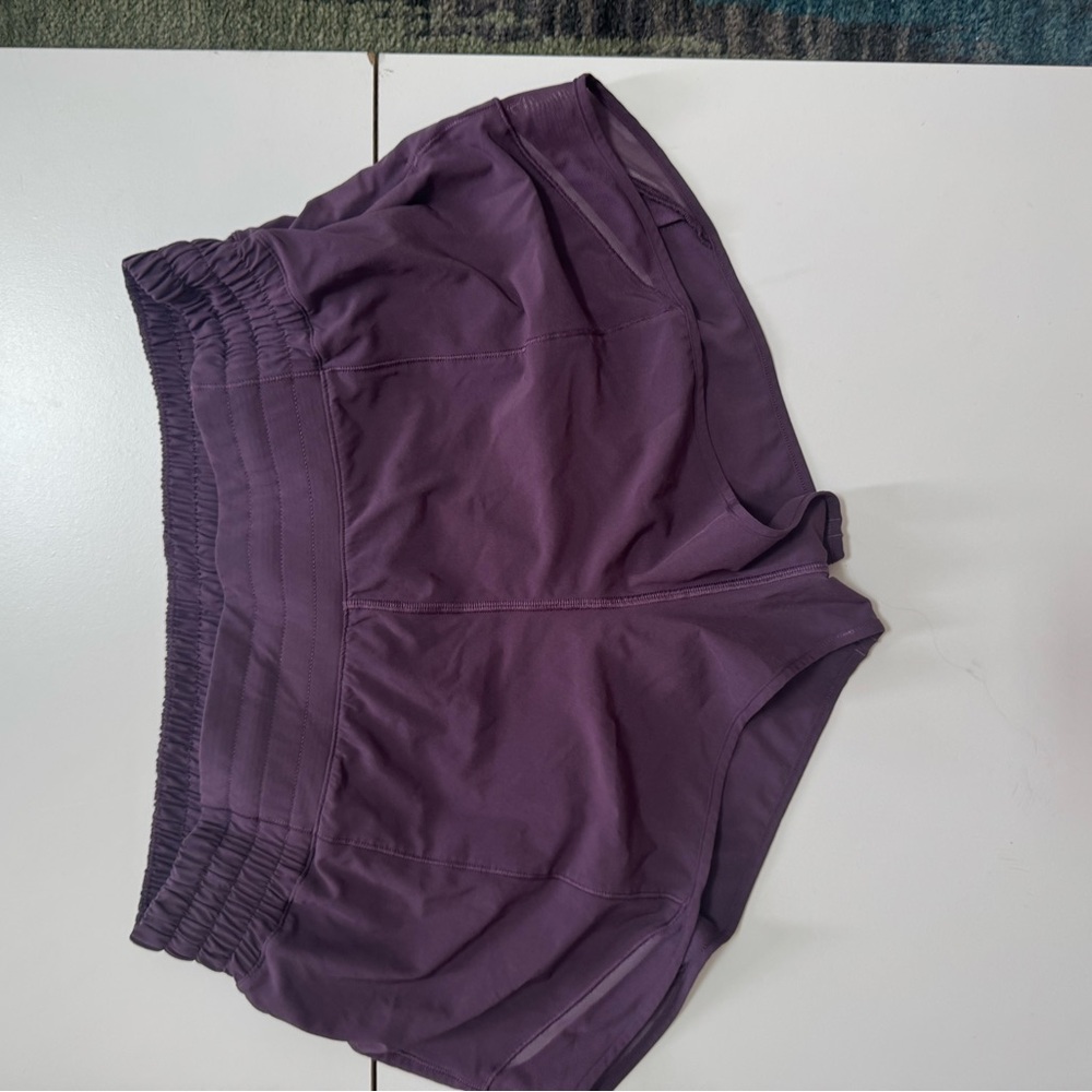 Grape thistle Hotty Hot Hr 2” shorts